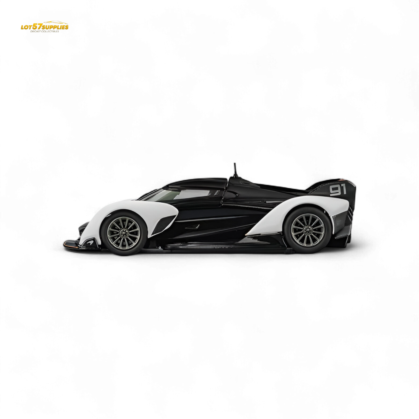 (Pre-Order) CM Model McLaren Solus GT Black White 1:64